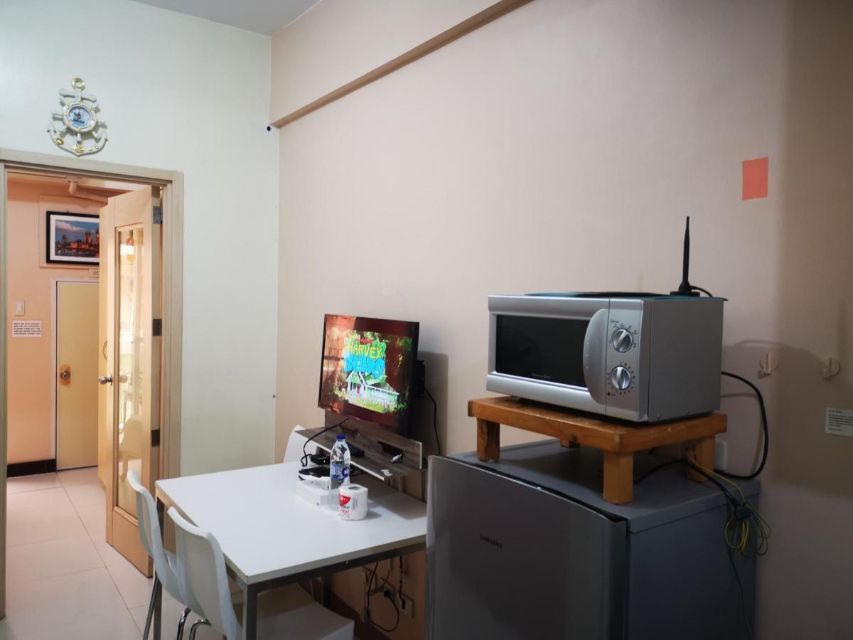 Airport Apartments Manila Paranaque City Exterior photo