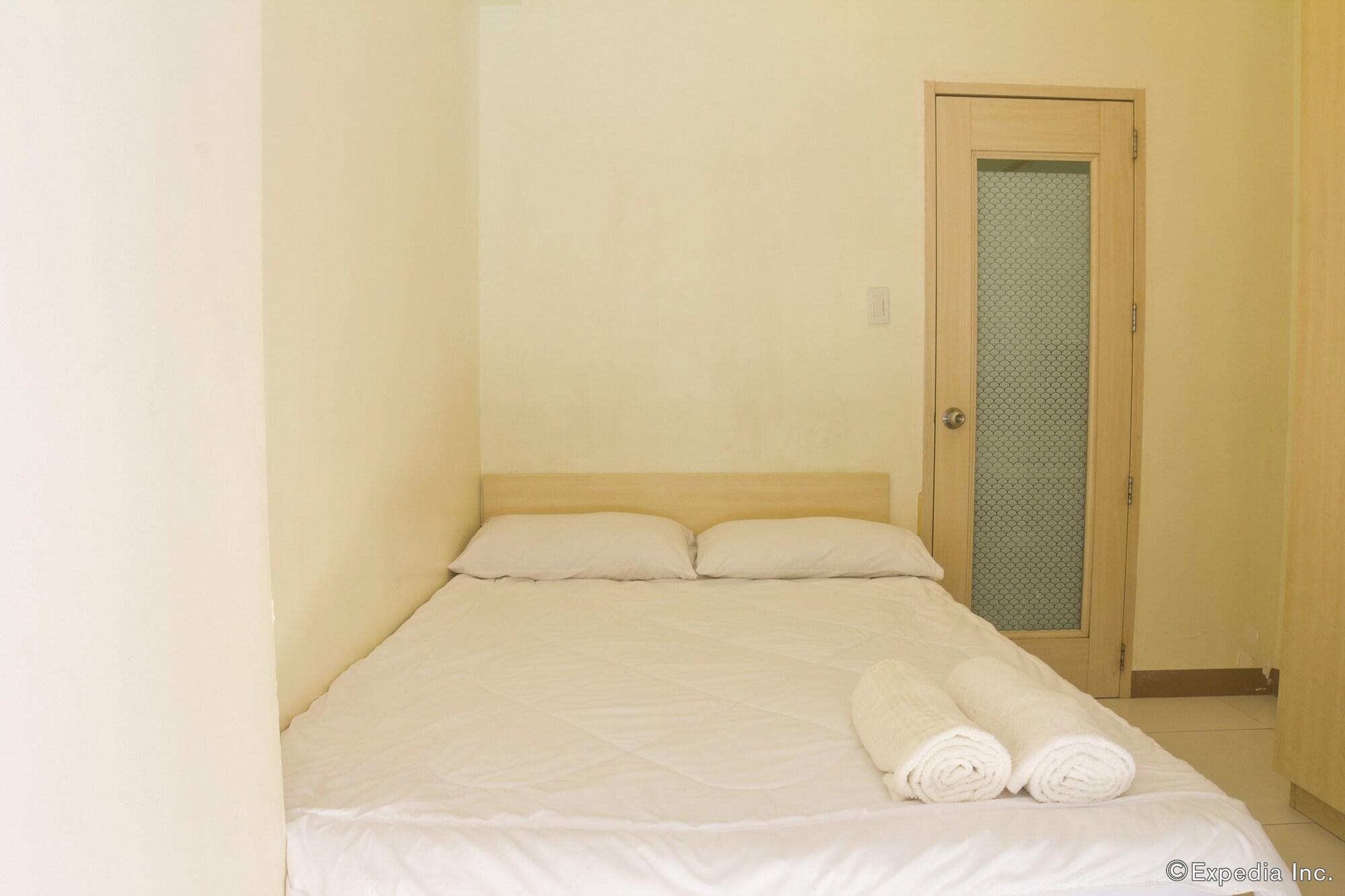Airport Apartments Manila Paranaque City Exterior photo